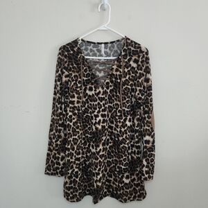 Women's Now N Forever Leopard Prunt Top Sz Medium